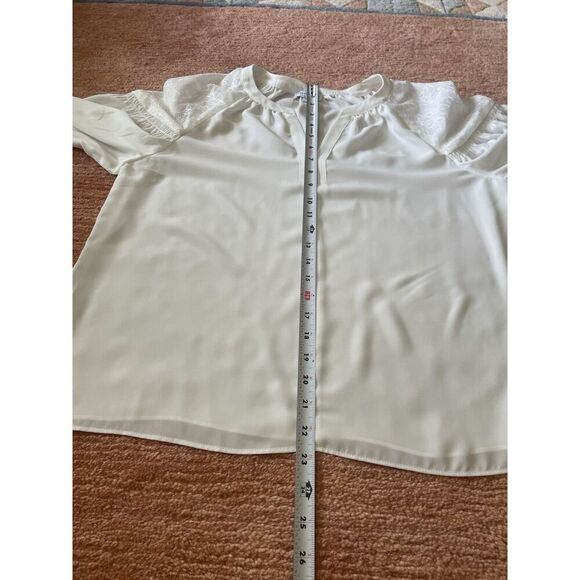 Current Air | Women’s Tops | White Blouse Puff Sleeves Lace Shoulder Size MP - Picture 7 of 9